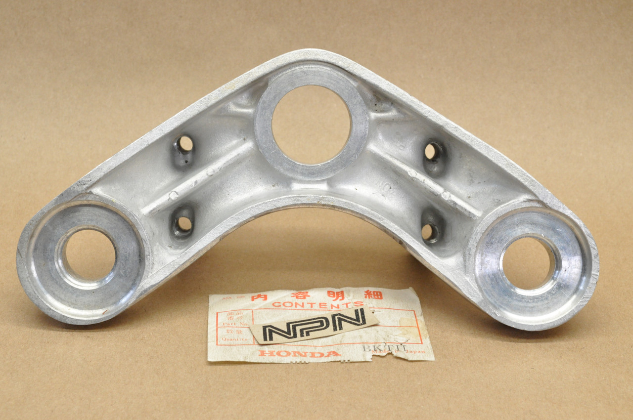 NOS Honda CB77 CB72 Handlebar Fork Clamp Triple Tree Top Bridge 53230-268-050