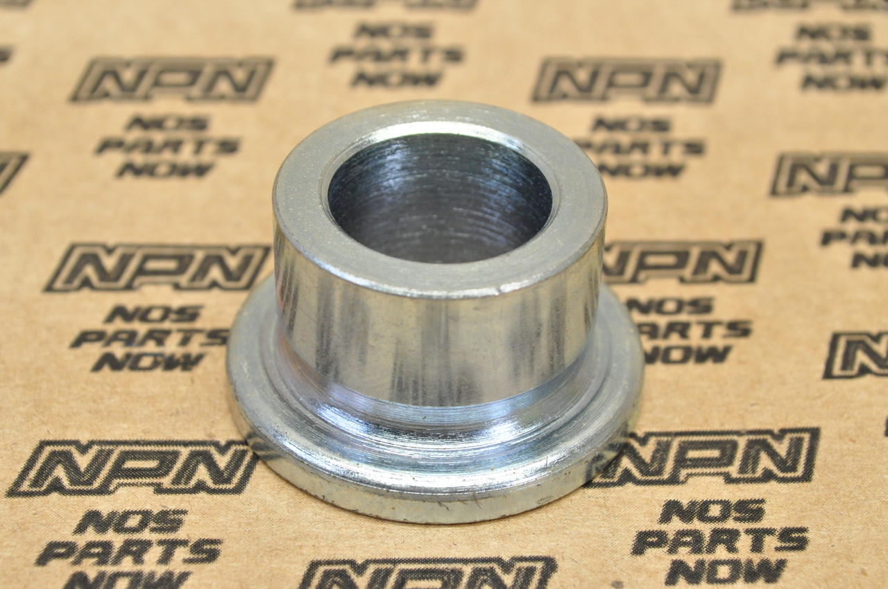 NOS Honda CB1100 CB750 CB900 CBX GL1100 Rear Axle Bolt Collar 42313-422-000