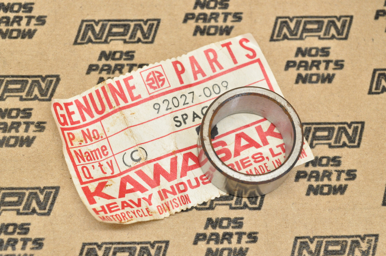 NOS Kawasaki F3 F4 G31M G3 SS G3TR G5 Output Shaft Sprocket Spacer 92027-009