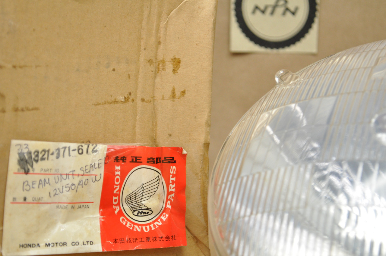 NOS Honda CB750 CB550 CX500 GL1000 GoldWing Head Light Sealed Beam 33321-371-672