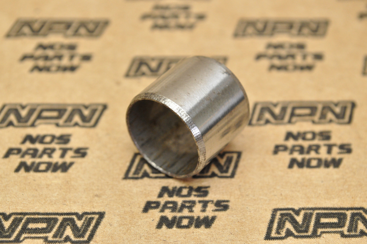 NOS Honda CB750A CB750F CB750 K0-78 CBX VTR250 Oil Passage Collar 15326-300-000