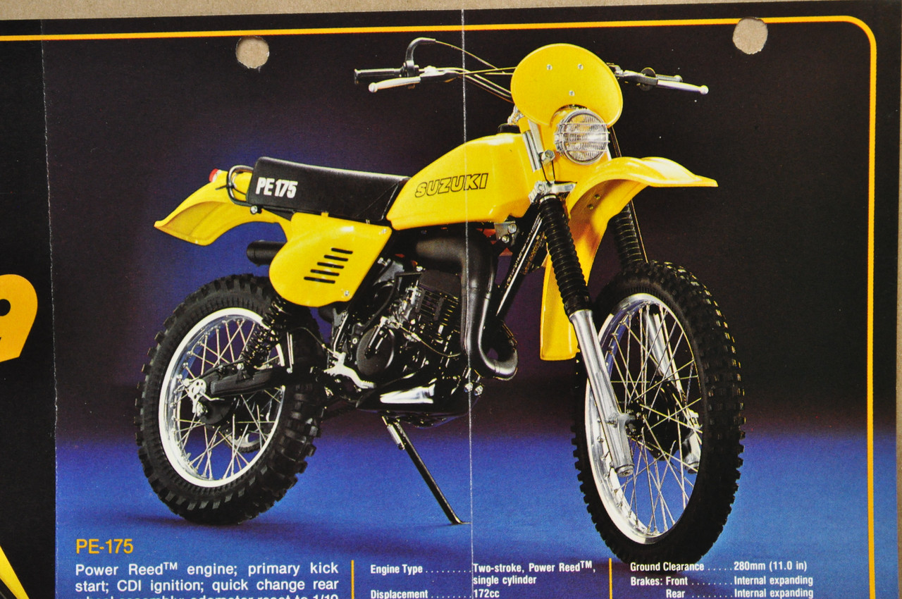 Vintage 1979 Suzuki PE250 PE175 Motorcycle Sales Brochure Dealer Specs OEM