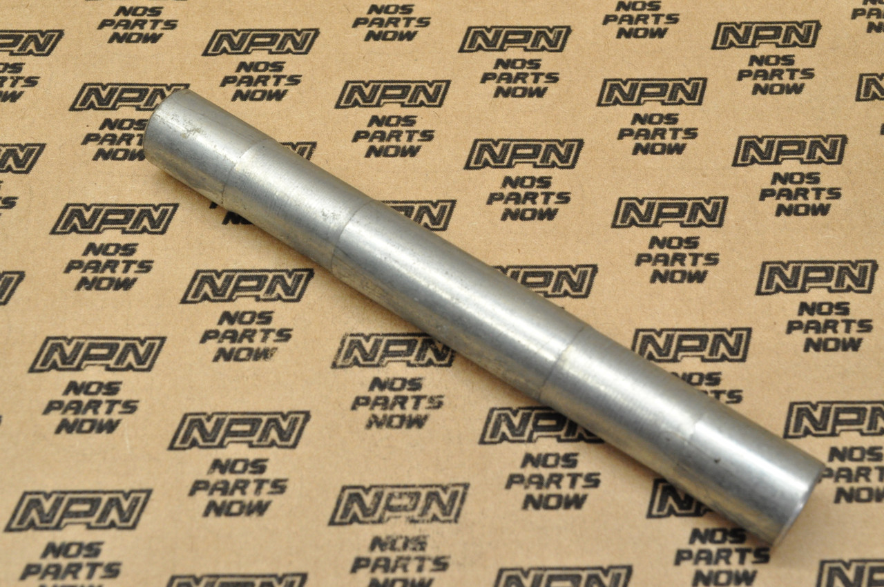 NOS Honda CA72 CA77 Main Kick Stand Distance Collar 50525-259-000