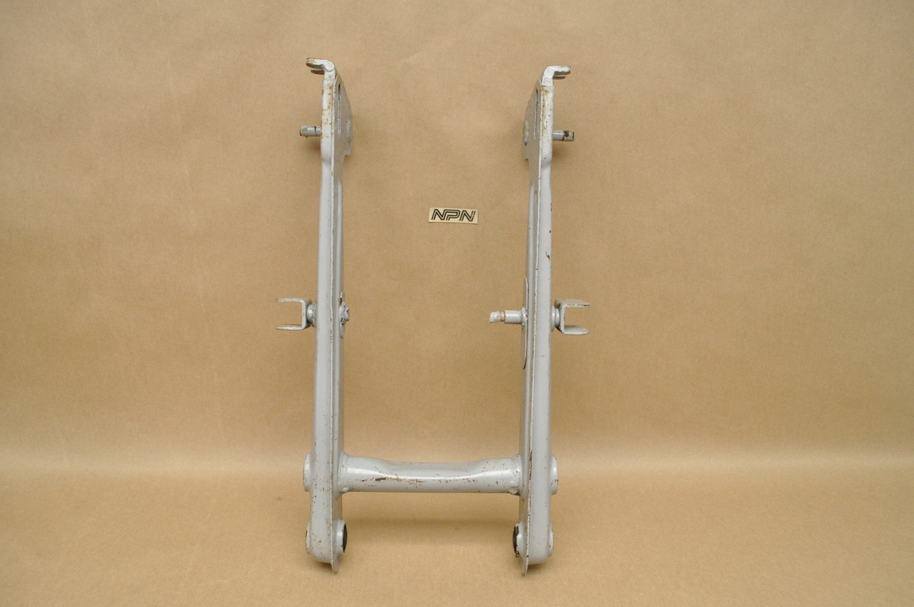 NOS Honda CT90 K1-K3 Rear Swingarm in Primer 52100-077-000 Z