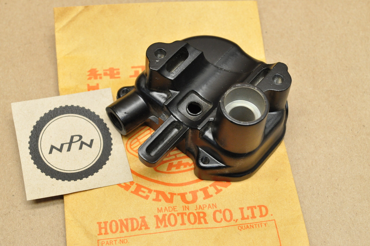 NOS Honda 1986-87 ATC125 M 1986 TRX125 Lower Throttle Lever Case 53142-VM6-682