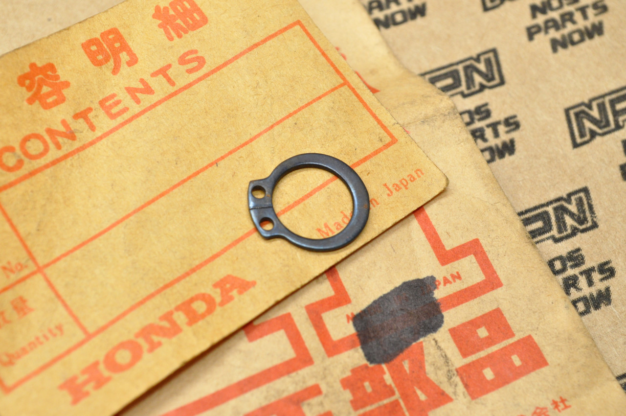 NOS Honda CA72 CA77 CA95 CB72 CB77 CB92 Starter Motor Circlip 31203-253-003