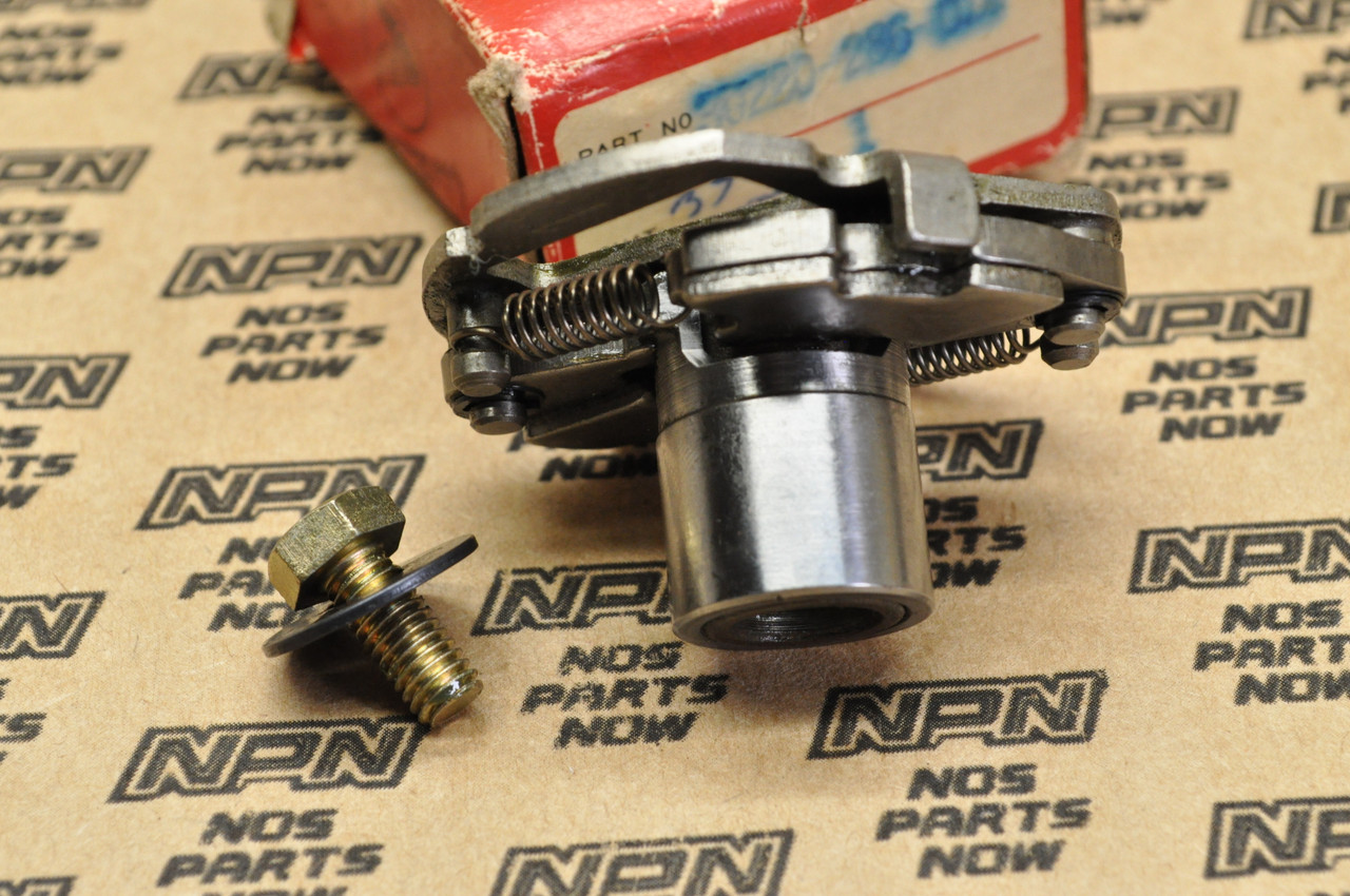 NOS Honda CB350 K0-K4 CB350G CL350 K0-K5 SL350 Spark Advancer 30220-286-014