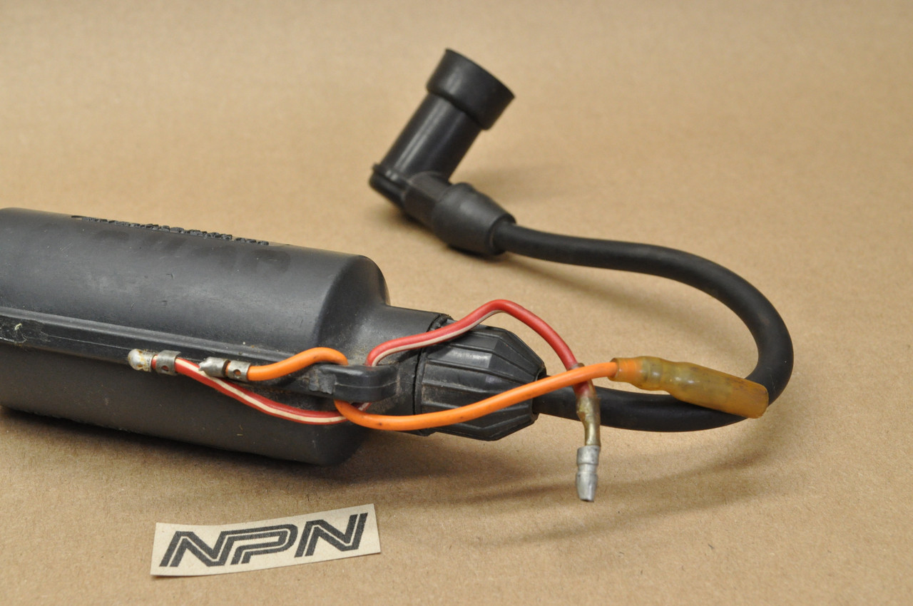 Vtg OEM Yamaha 1976-79 RD400 Ignition Coil w/ Spark Plug Wire 1A0-82310-10