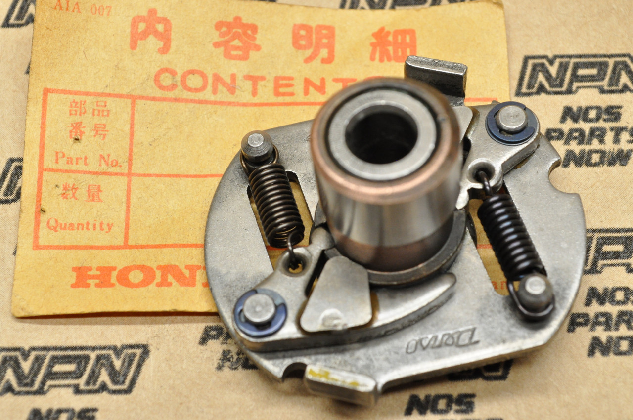 NOS Honda CB92 CL125 A SS125 A Spark Advance Advancer 30220-230-014
