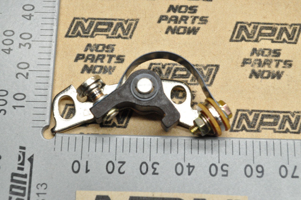 NOS Kawasaki 1981-82 KZ305 CSR Right Ignition Points Contact Breaker 21008-1010
