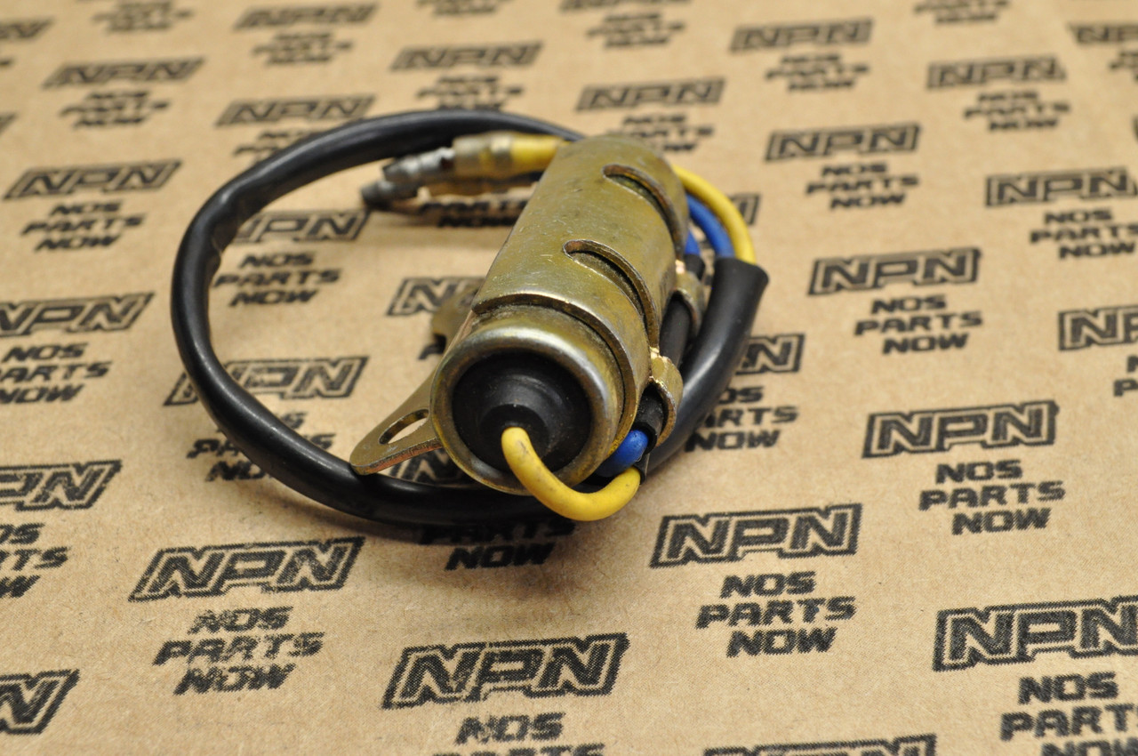 NOS Honda GL1000 1976 GL1000LTD Gold Wing Ignition Condenser 30280-371-000