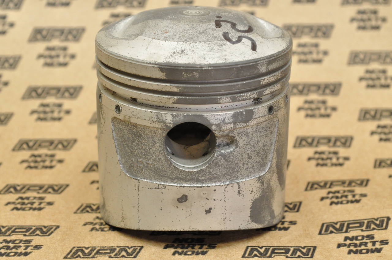 NOS Honda CA77 .25 Oversize Piston 13102-266-020