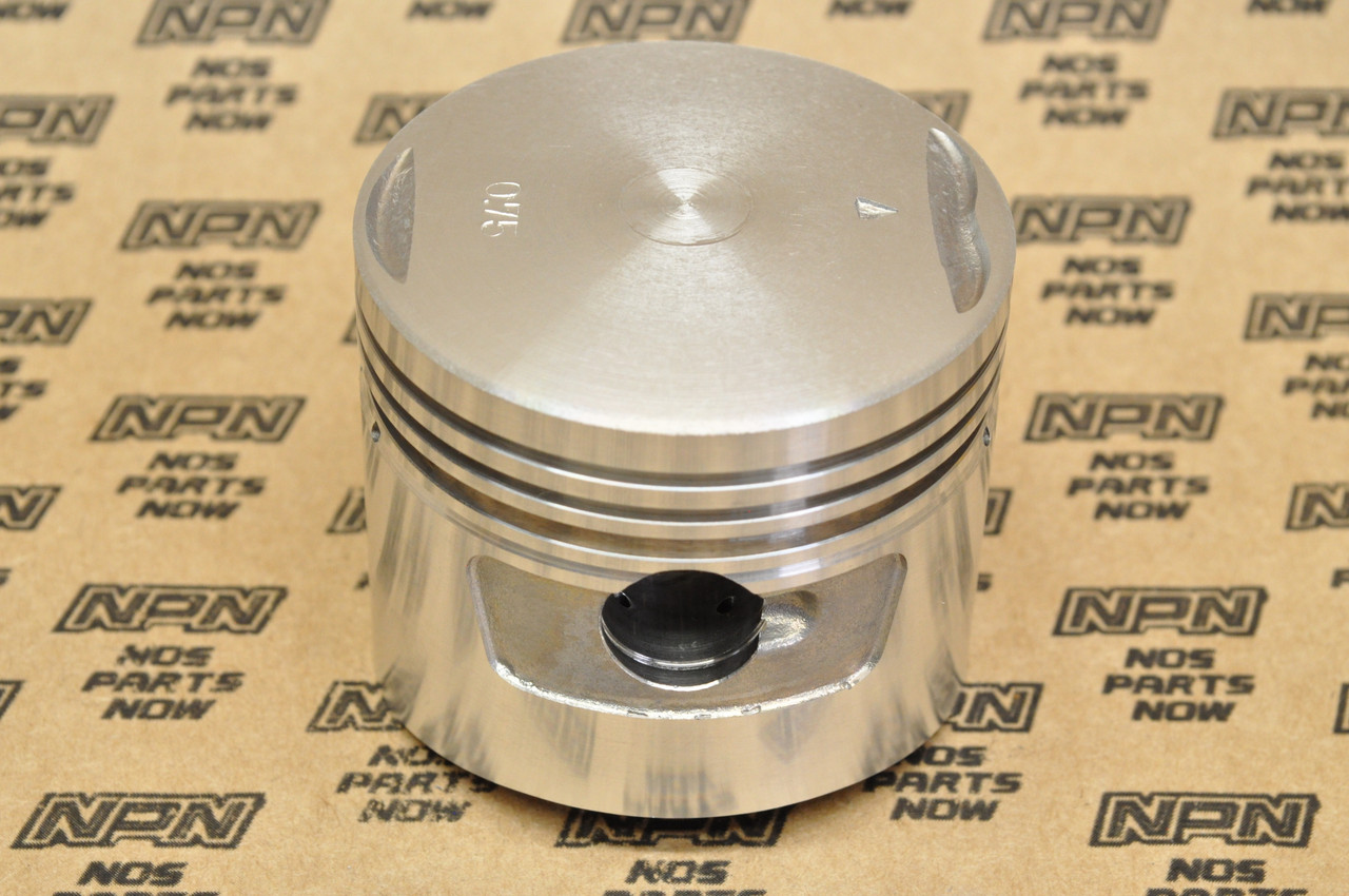 NOS Honda CB750 K0-1976 Top / Sakura Piston .75 Oversize 13104-300-030