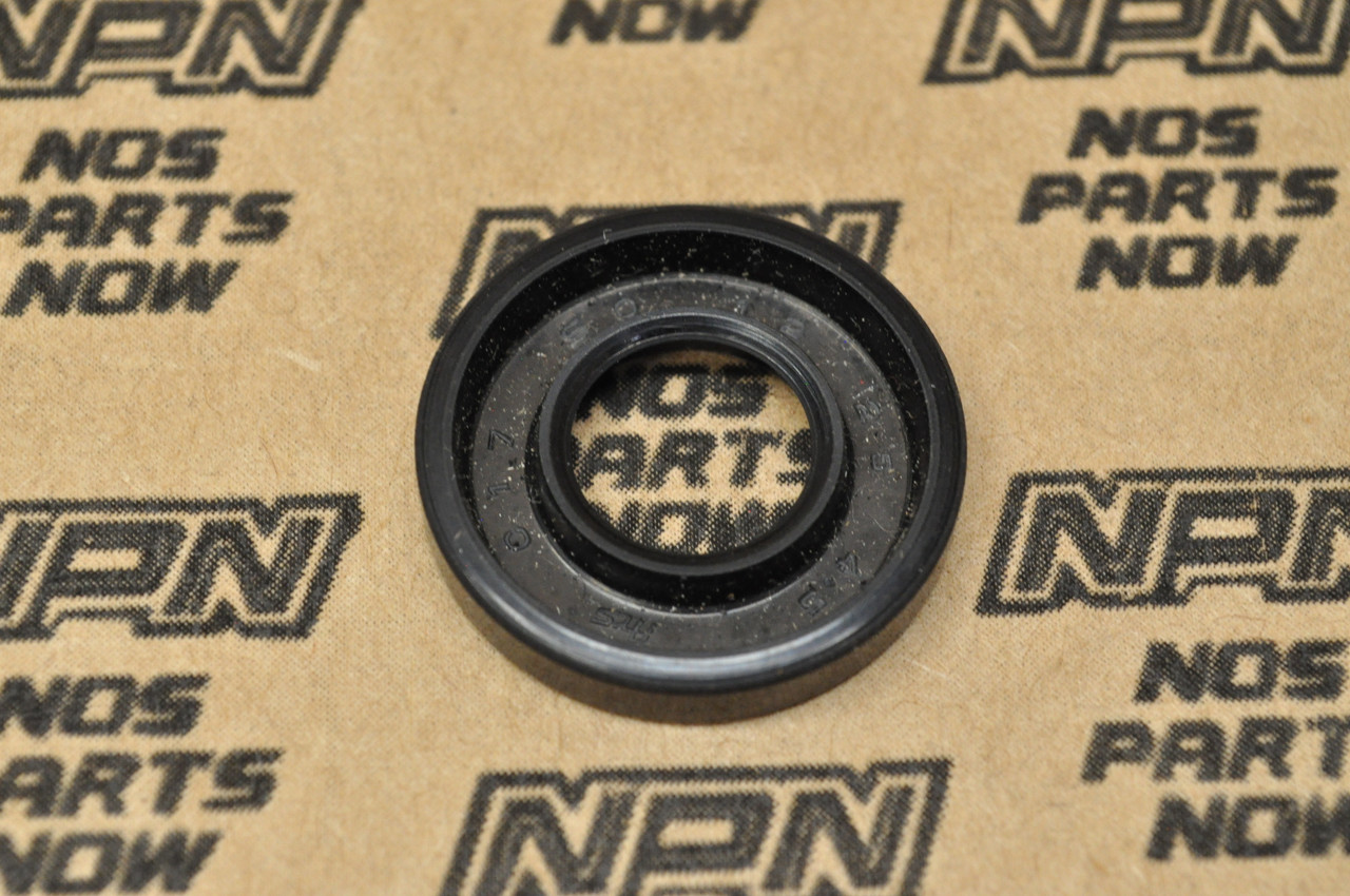 NOS Honda CB72 CB77 CB92 CL160 CL175 CL72 CL77 CA175 Oil Seal 91204-200-000
