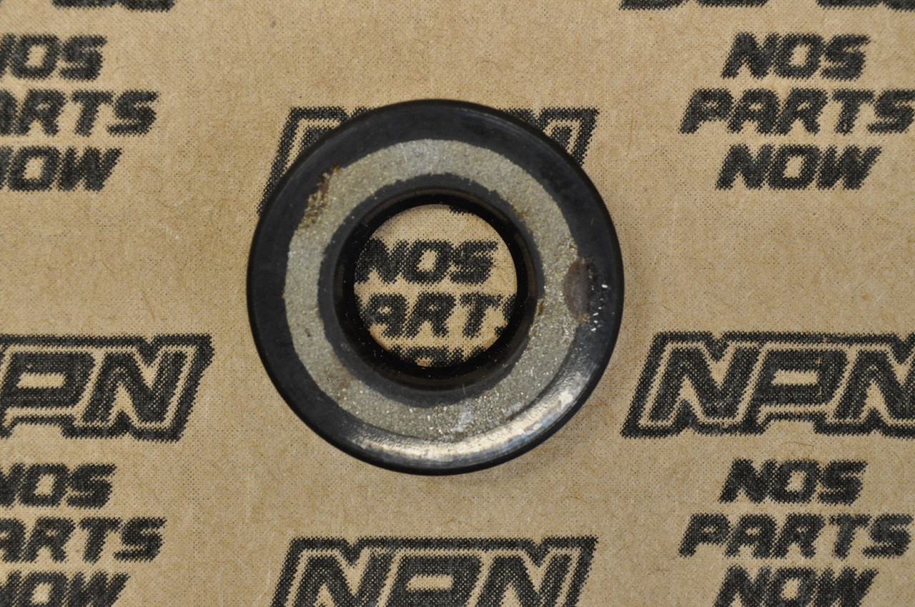 NOS Honda CB72 CB77 CB92 CL160 CL175 CL72 CL77 CA175 Oil Seal 91204-200-000