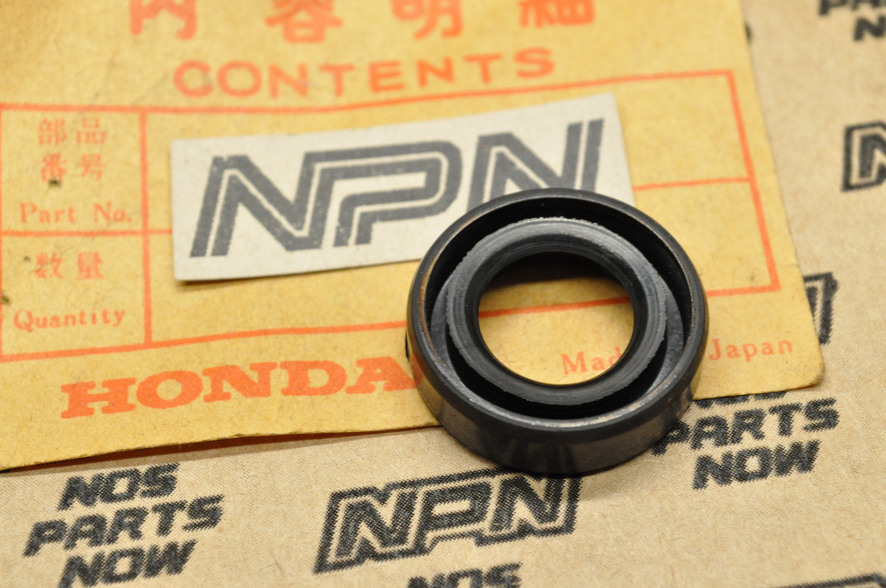 NOS Honda CL72 CL77 CA72 CA77 CB72 CB77 Shift Shaft Oil Seal 91202-250-000