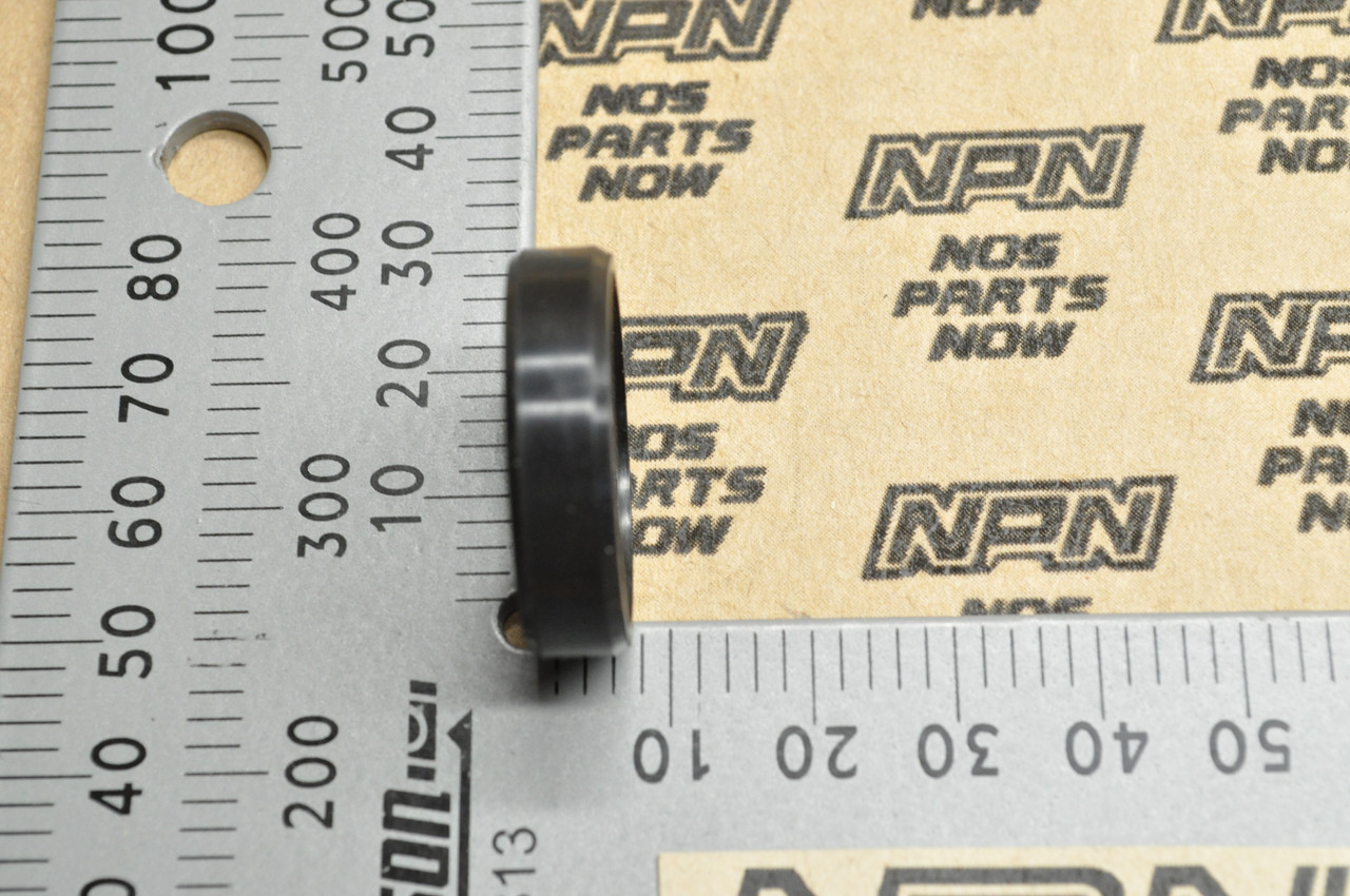 NOS Honda CB100 CB350 CB72 CB77 CL100 CL77 SL125 XL100 XR75 Seal 91204-259-000