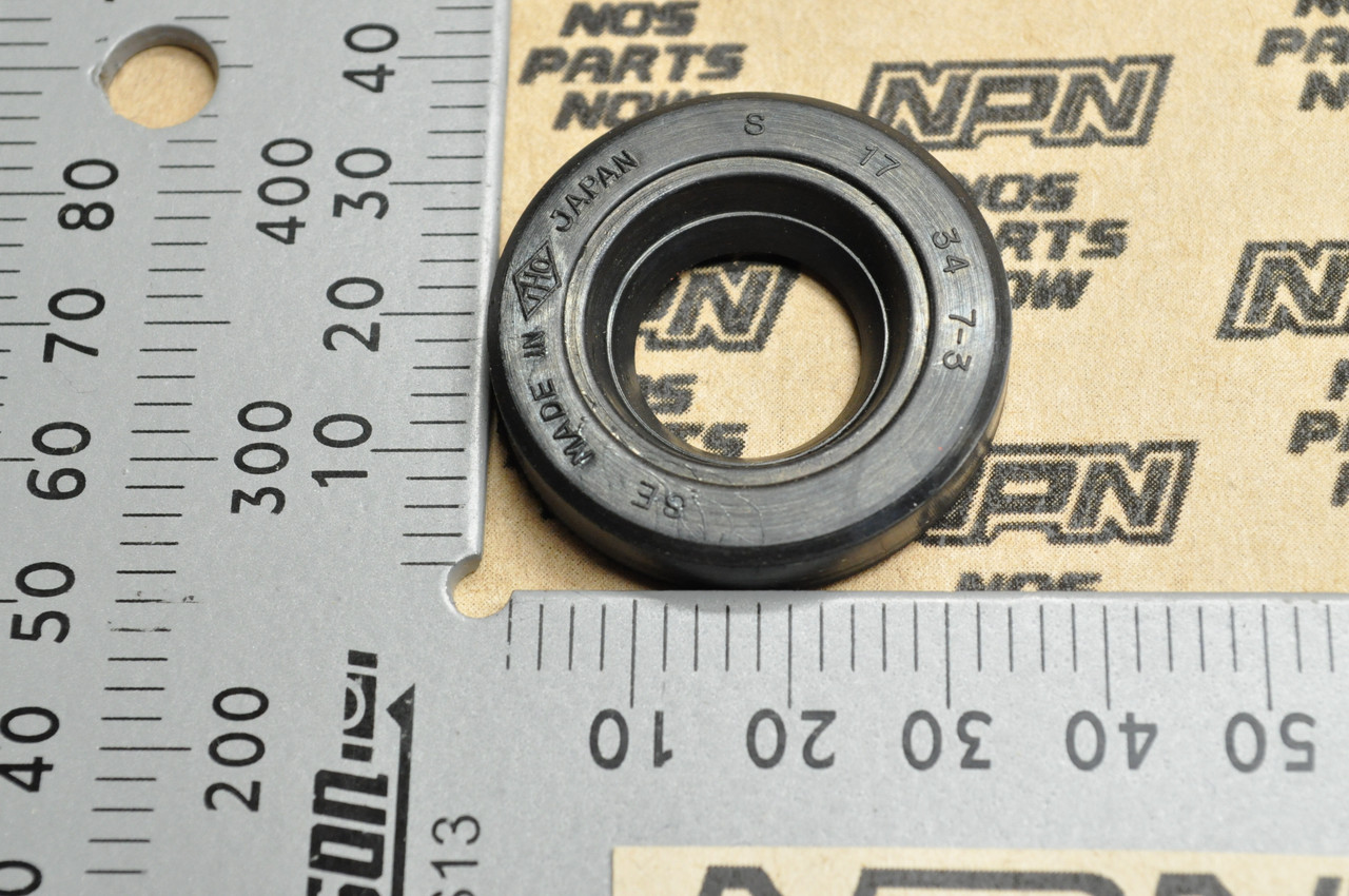 NOS Honda ST90 K0-K2 C100 C102 C105 T C110 THO Oil Seal 91204-001-000