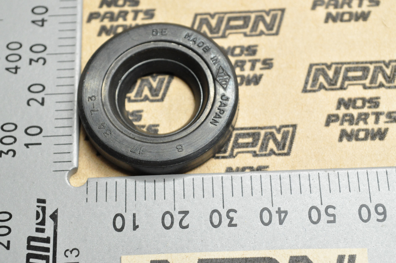 NOS Honda ST90 K0-K2 C100 C102 C105 T C110 THO Oil Seal 91204-001-000