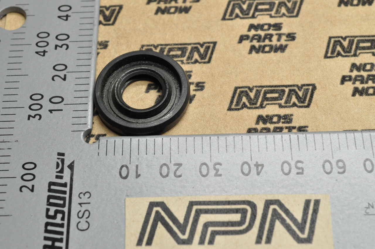NOS Honda CA175 CB450 CB72 CB92 CL125 CL450 CL77 SL350 Oil Seal 91201-283-005