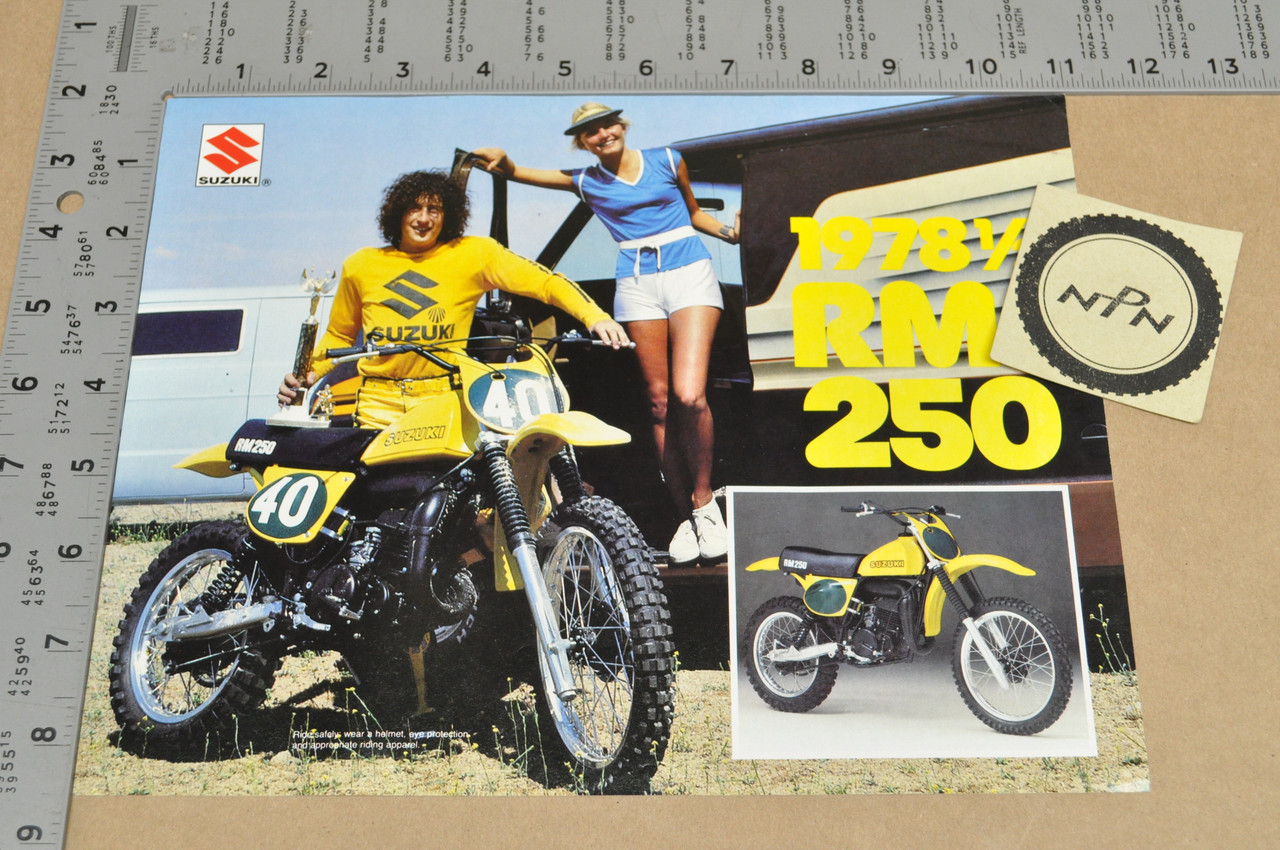 Vintage NOS 1978 1/2 Suzuki RM250 Motorcycle Brochure Motocross Dealer Specs OEM