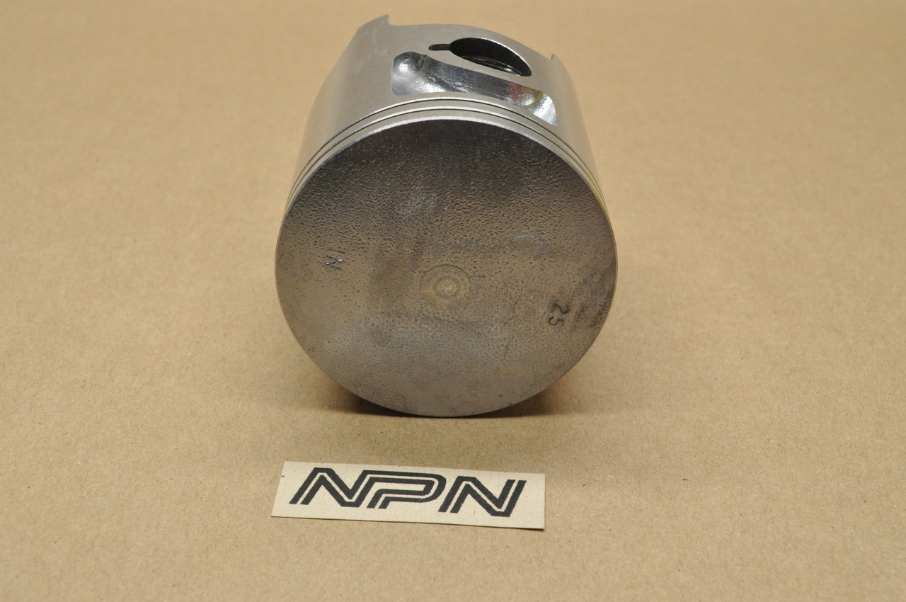 NOS Honda 1984 CR250 R .25 Oversize Piston 13102-KA4-740