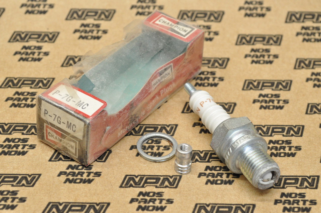 NOS Honda ATC110 CB77 CL72 CL90 CT90 SL90 Champion Spark Plug P-7G 98066-58717