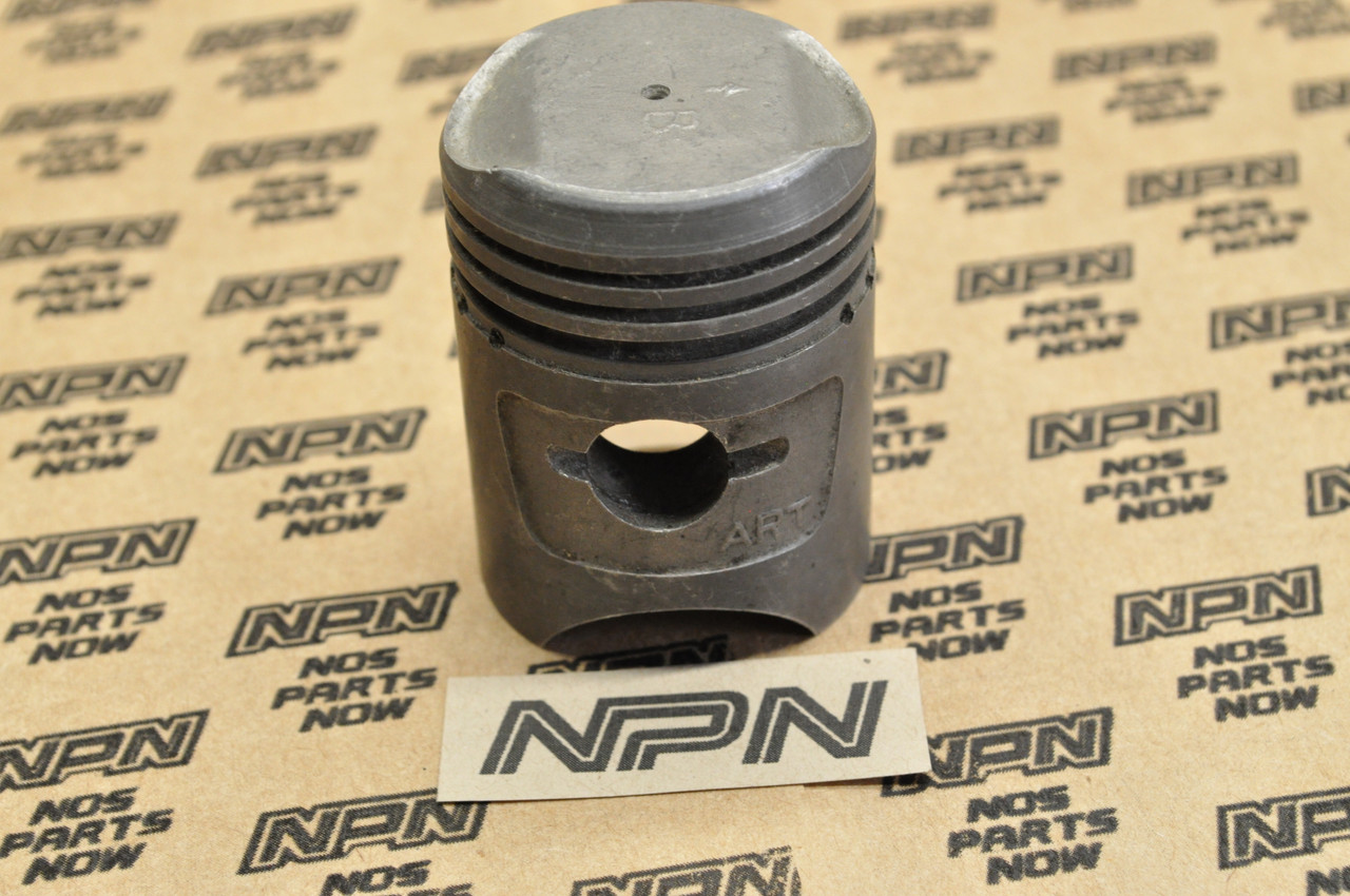 NOS Honda S65 Standard Size Piston 13101-035-000