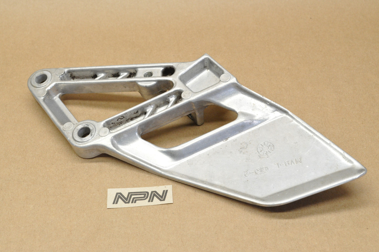 Vtg OEM Honda 1991-94 CBR600 F2 Left Foot Rest Step Holder Bracket 50700-MV9-000