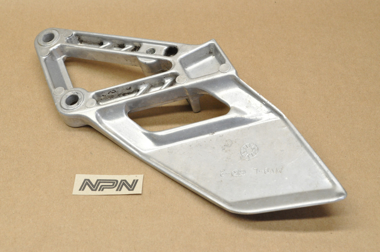 Vtg OEM Honda 1991-94 CBR600 F2 Left Foot Rest Step Holder Bracket 50700-MV9-000