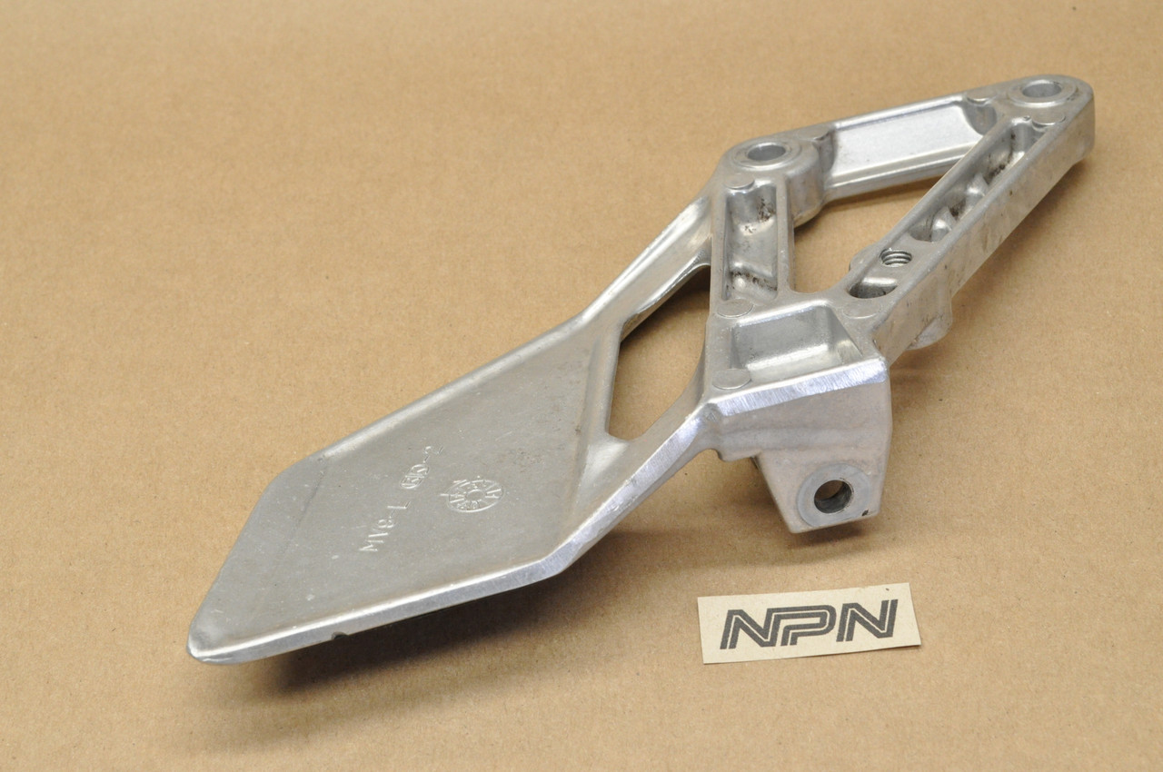 Vtg OEM Honda 1991-94 CBR600 F2 Left Foot Rest Step Holder Bracket 50700-MV9-000