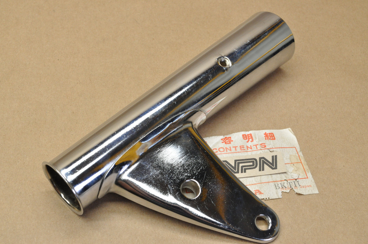 NOS Honda CB125 CL100 CL125 Fork Ear Cover Head Light Stay 51606-324-670 XW