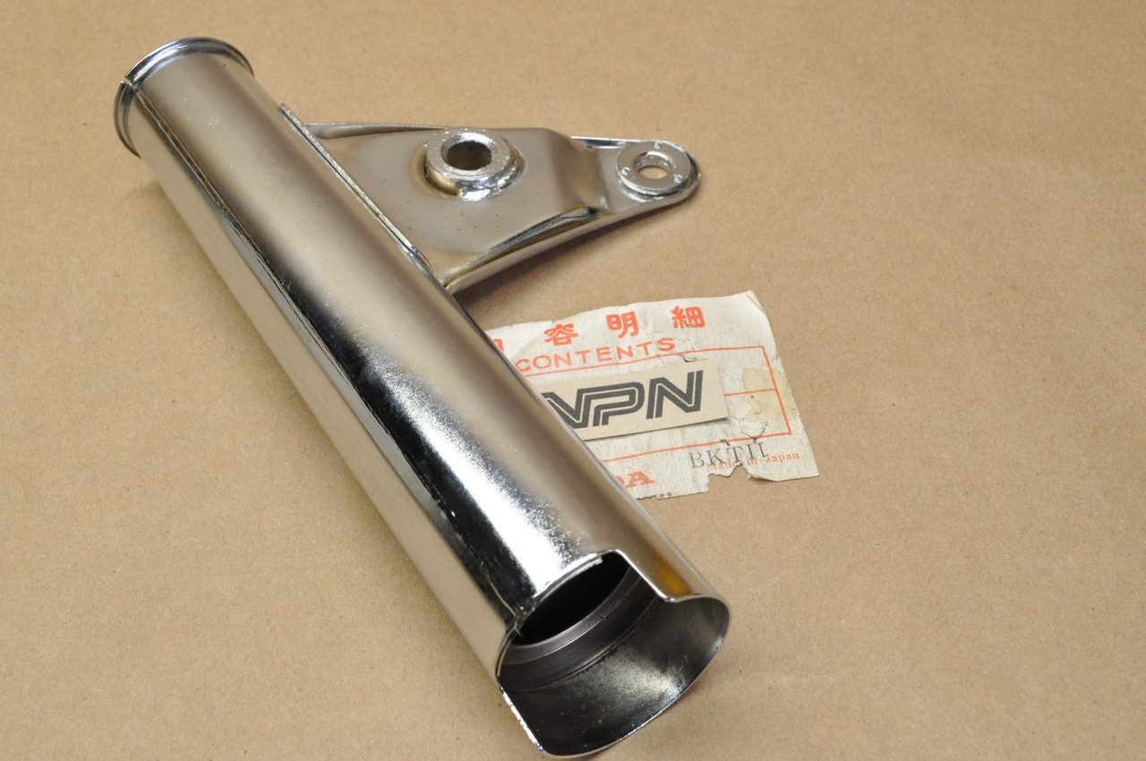 NOS Honda CB125 CL100 CL125 Fork Ear Cover Head Light Stay 51606-324-670 XW