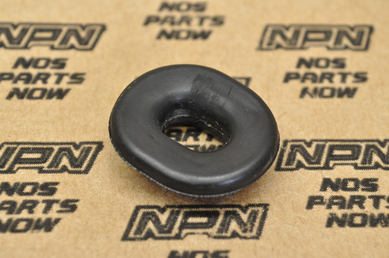 Vtg OEM Honda CB400 CX650 GL1500 TRX350 VF700 VF750 VT750 Grommet 83551-GE2-000