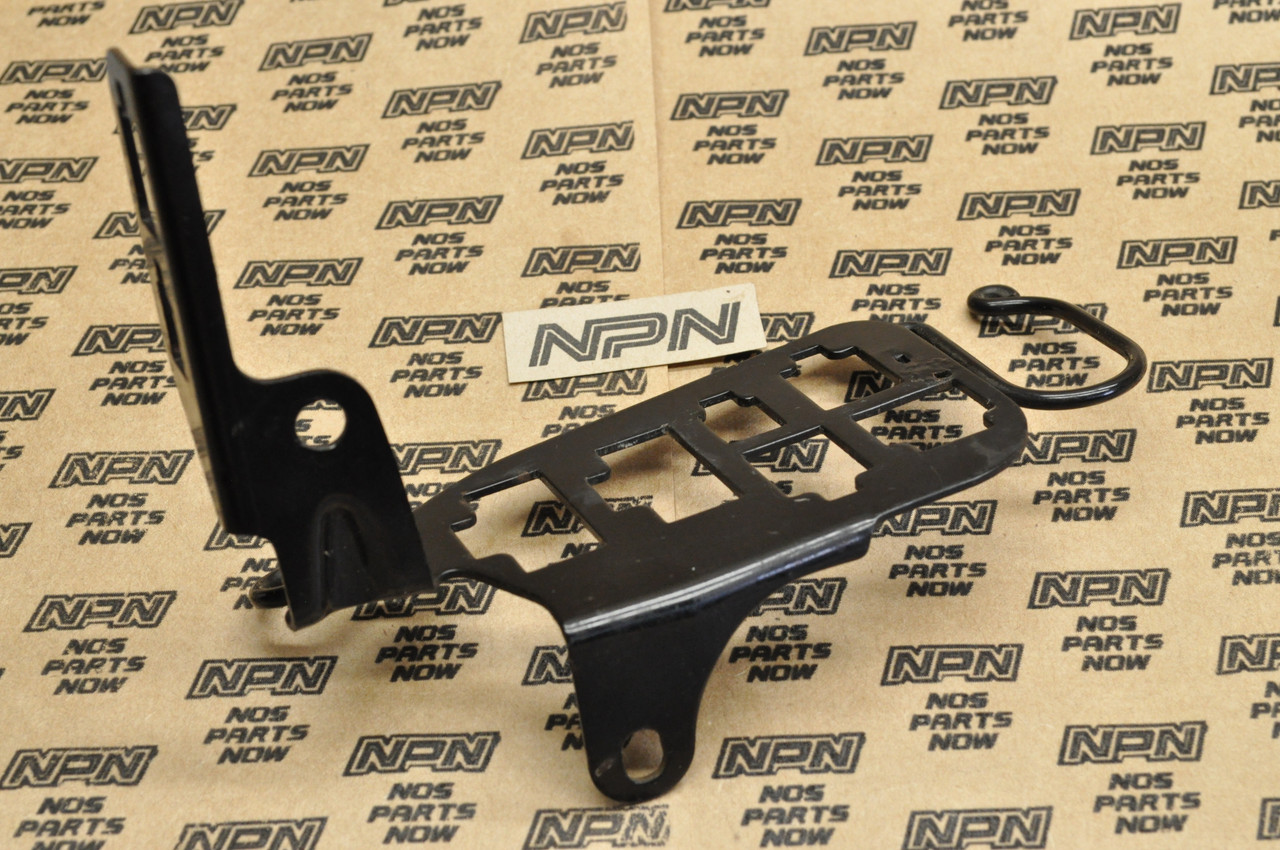 Vtg OEM Honda 1984 VF1000 F Wire Harness Connector Coupler Bracket 61312-MB6-000