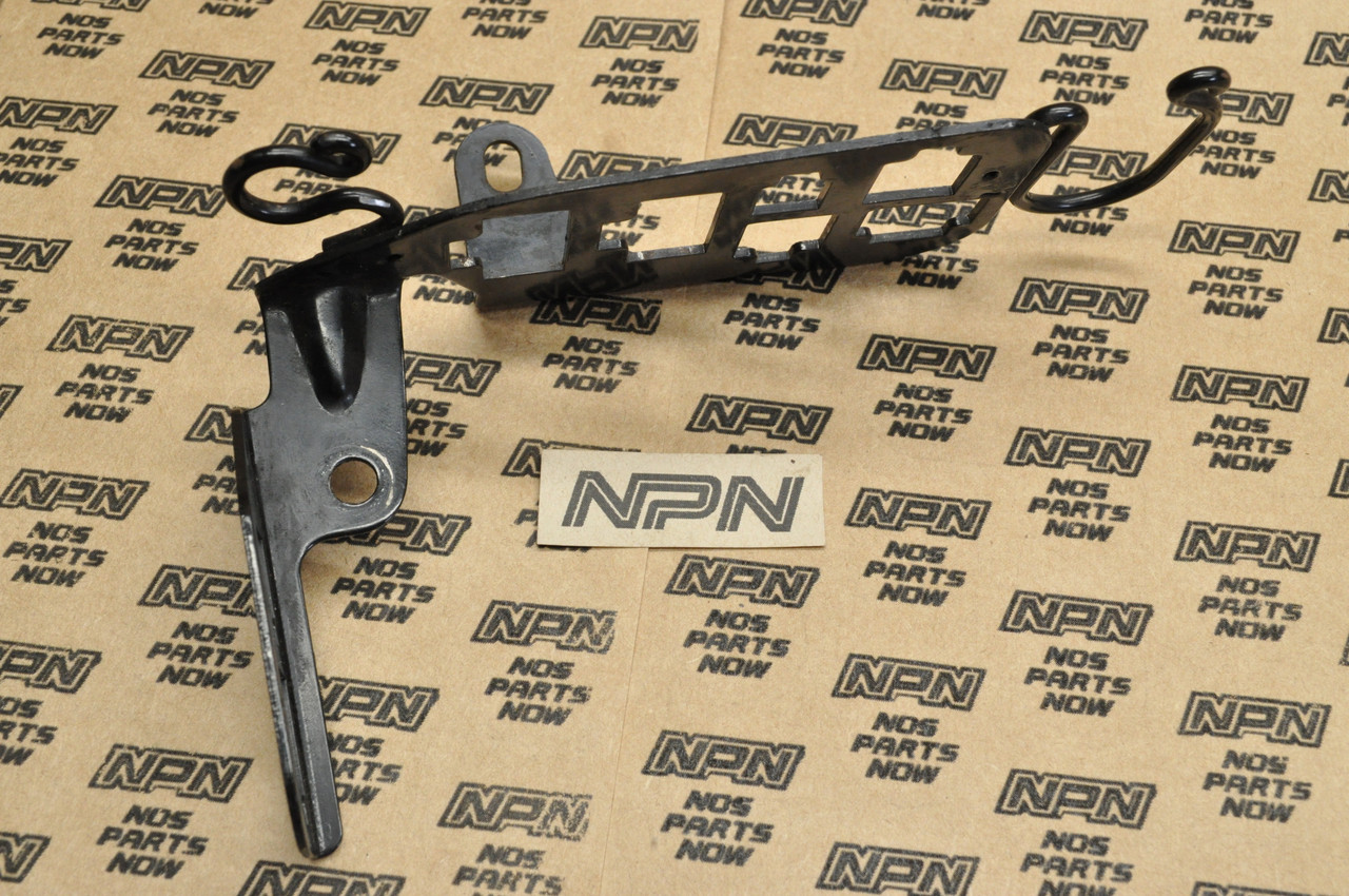 Vtg OEM Honda 1984 VF1000 F Wire Harness Connector Coupler Bracket 61312-MB6-000