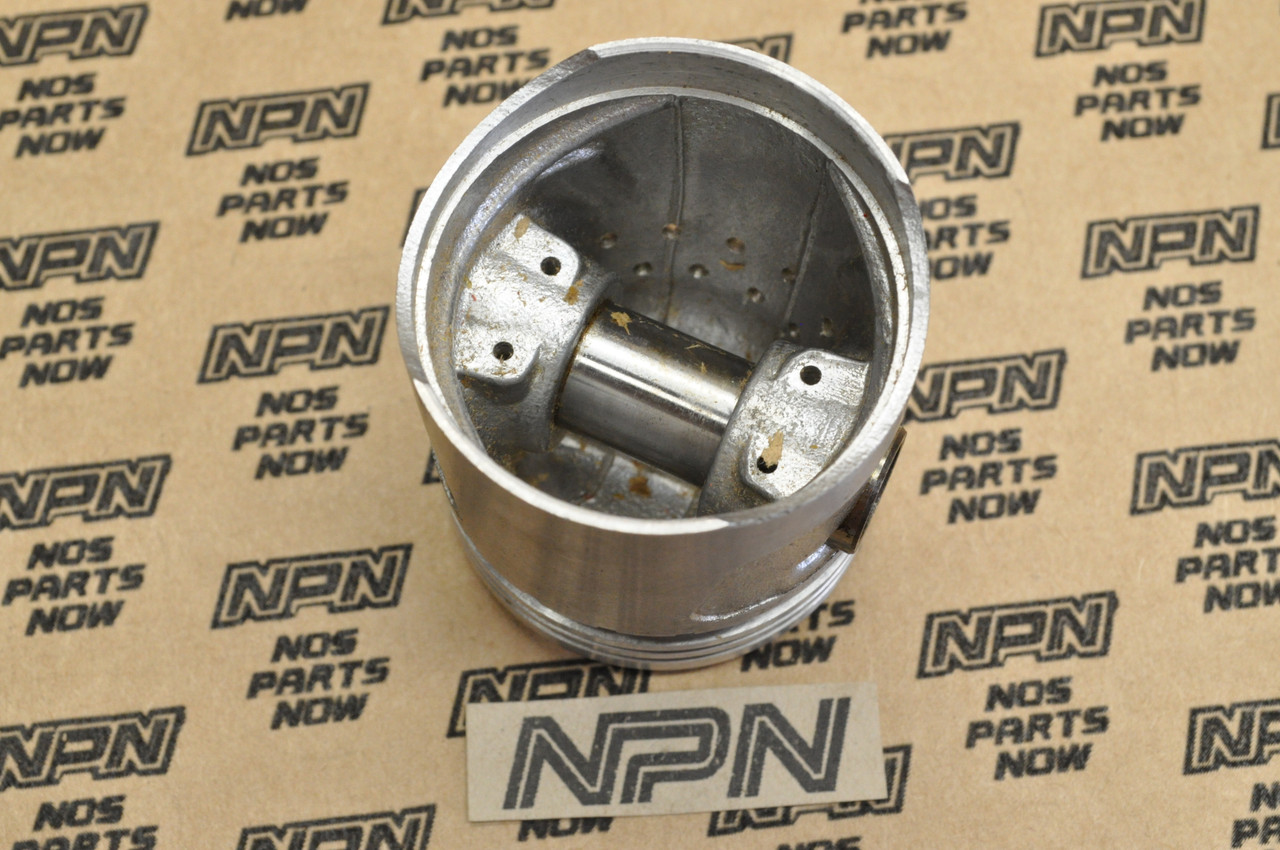 NOS Honda CT200 CA200 C200 Standard Size Piston w/ Pin 13101-030-000