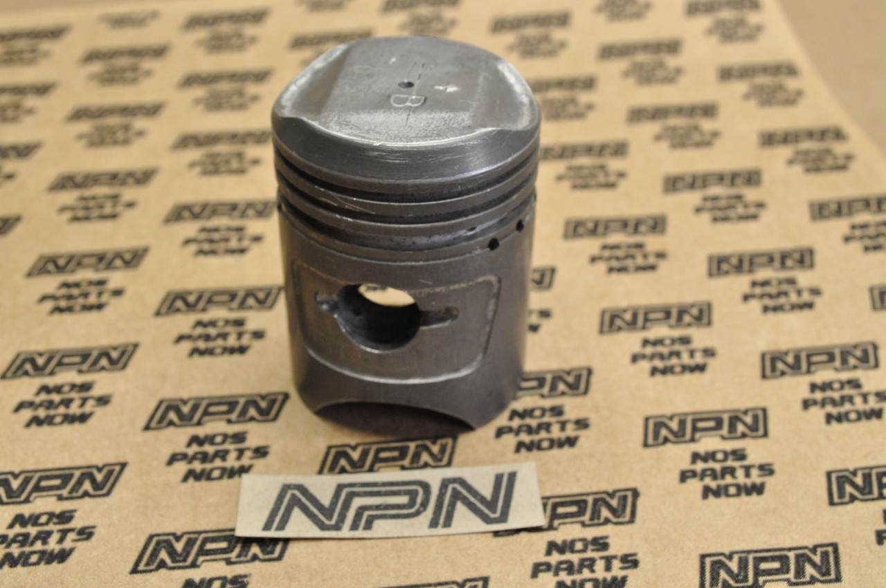 NOS Honda CA100 C100 Piston .25 Oversize 13102-001-020