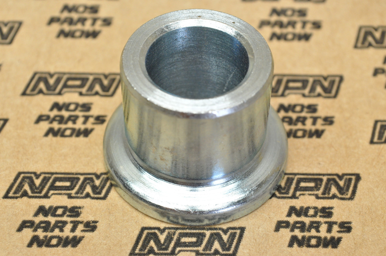 NOS Honda MT250 XL250 XL350 Rear Wheel Axle Side Collar 42311-358-000