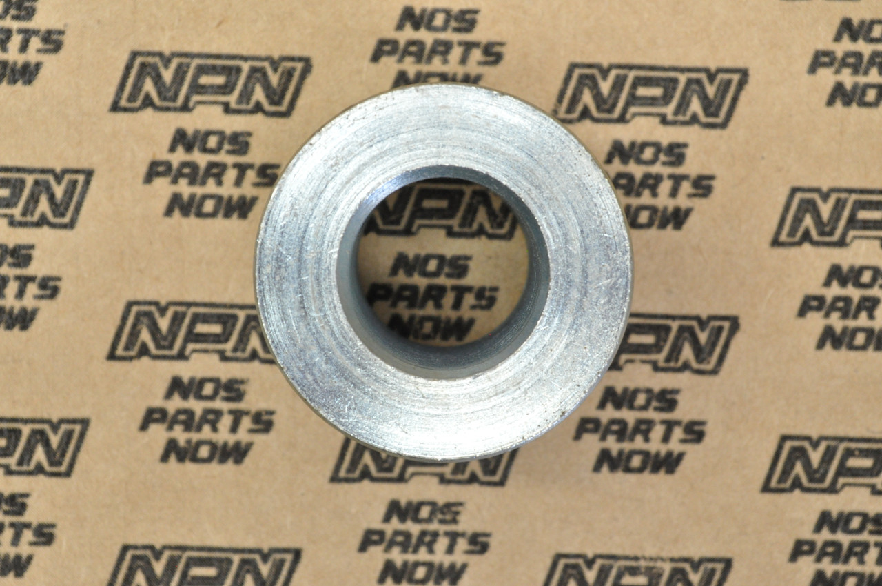 NOS Honda MT250 XL250 XL350 Rear Wheel Axle Side Collar 42311-358-000