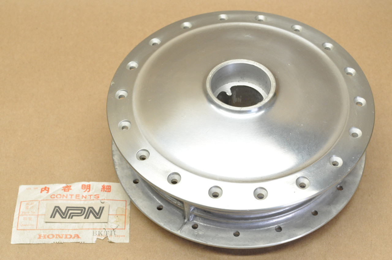 NOS Honda CA175 CL125 A SL175 SS125 A Front Wheel Hub 44601-230-020