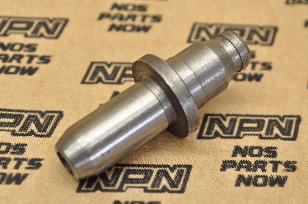 NOS Honda CB650 CB650C CB650SC Intake Valve Guide 12021-426-000