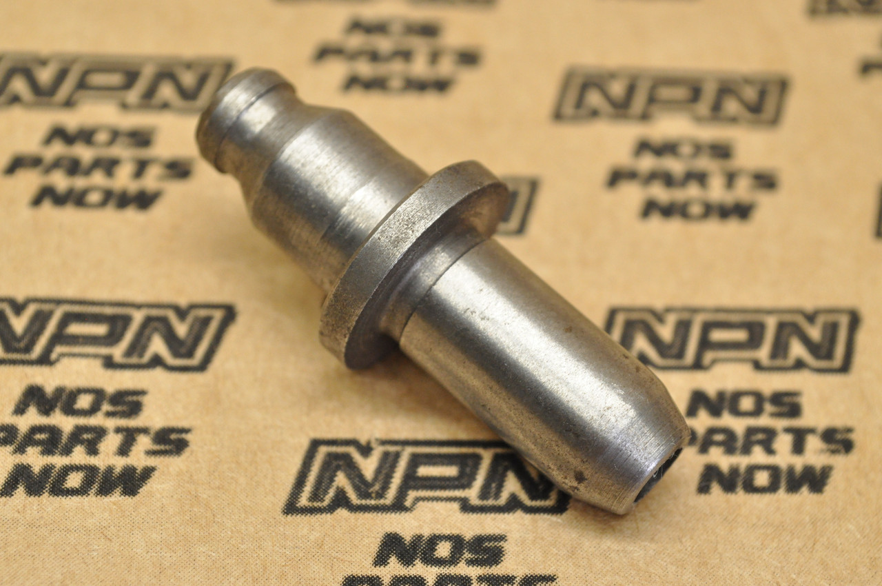 NOS Honda CB650 CB650C CB650SC Intake Valve Guide 12021-426-000