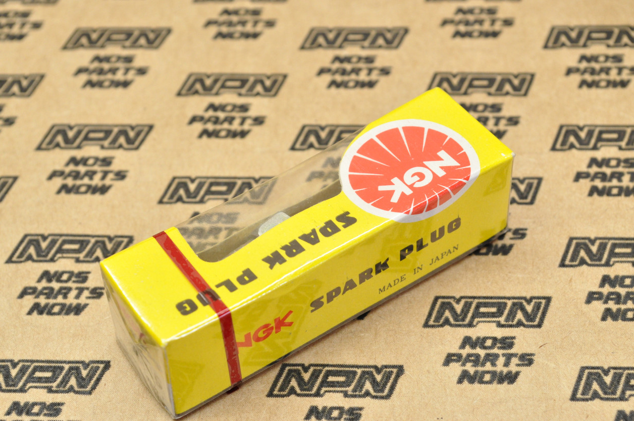 NOS Honda CA160 CA72 CA95 CB160 CL160 SS125 NGK Spark Plug D10HS 98066-60714