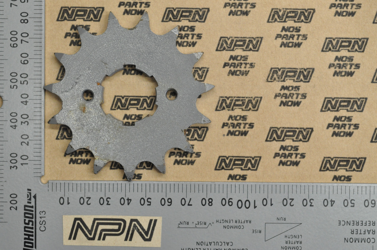 NOS Honda CA72 CA77 Superior Front Drive Chain Sprocket 15T 23801-266-000