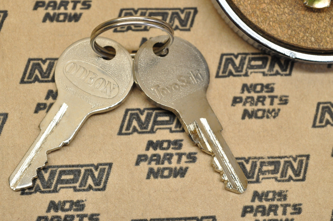 NOS Honda C70 C71 C110 C200 CB125 Superior Locking Gas Filler Cap w/ Keys 9071