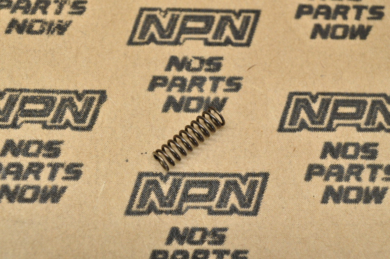 NOS Honda 1984-86 CR125 R 1985 CR250 R Cylinder Valve Spring B 19332-KA3-740