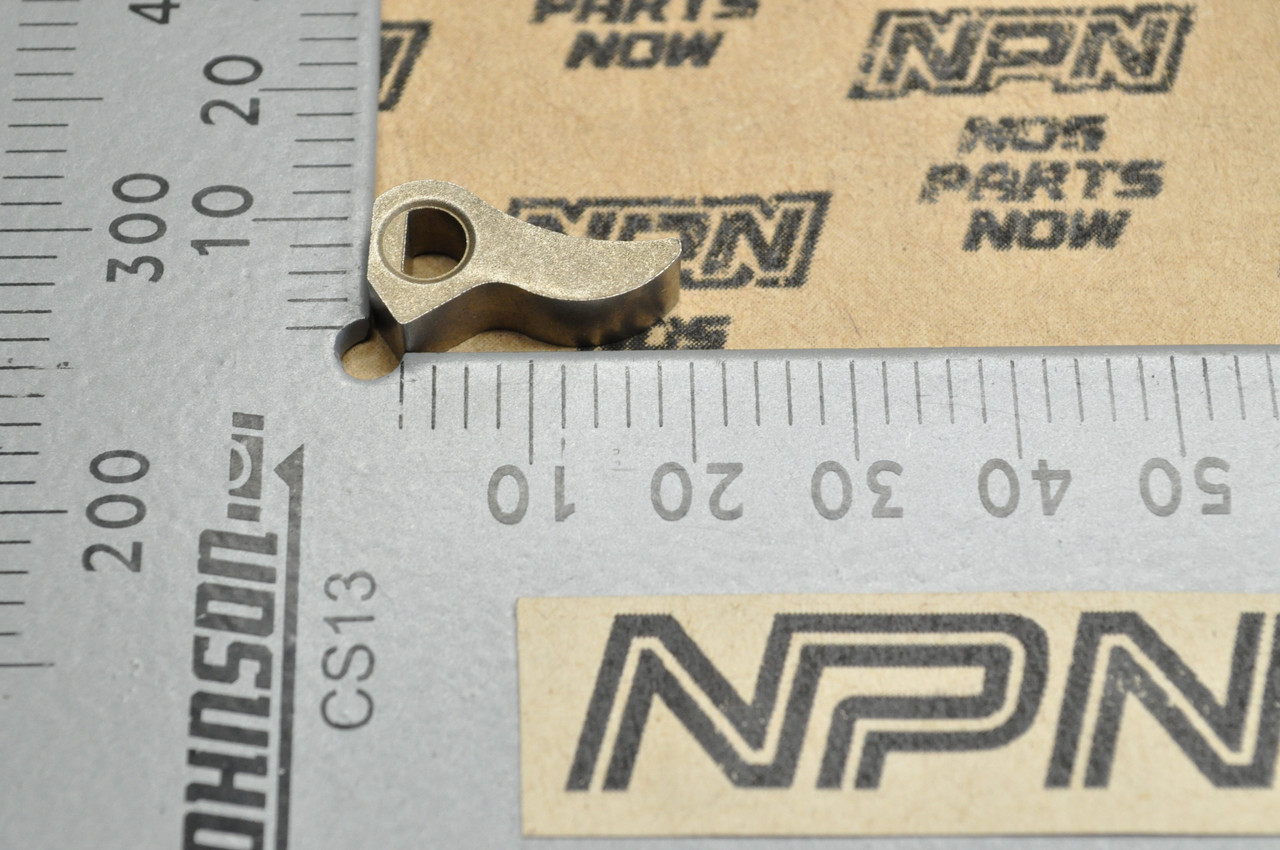NOS Honda 1984-86 CR125 R 85-87 CR250 R Exhaust Valve Follower Cam 19352-KA3-741