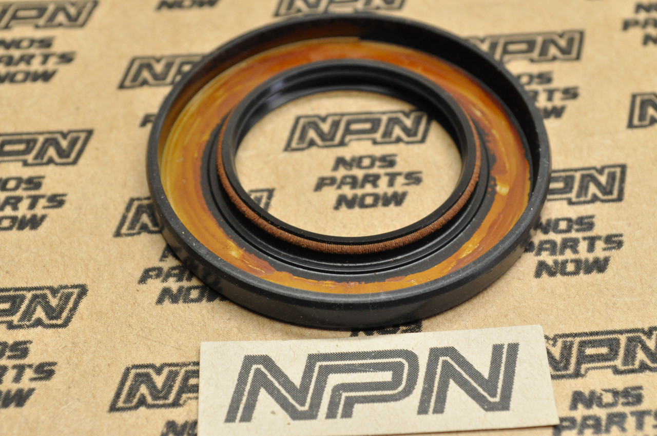 NOS Honda TRX350 TRX400 TRX450 TRX500 Brake Panel Oil Seal 91252-HM7-003