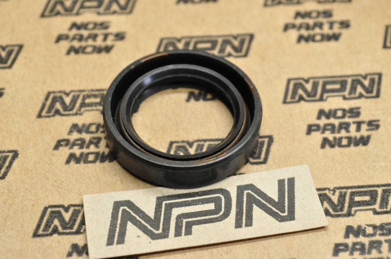 NOS Honda TRX400 FW TRX450 Fourtrax Foreman Final Shaft Oil Seal 91201-196-003